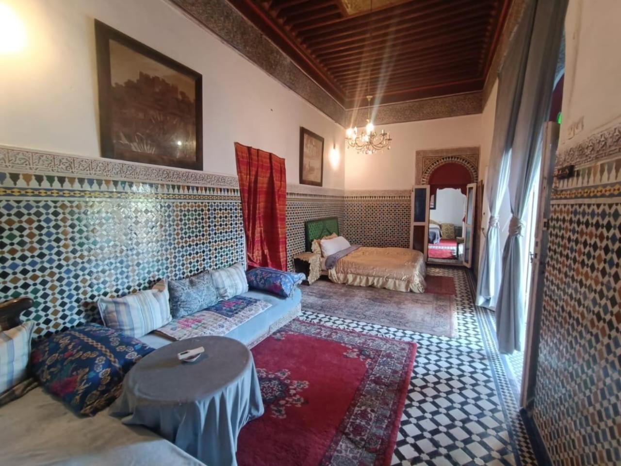 Suite In A Xviiie Palace Fes Exterior photo